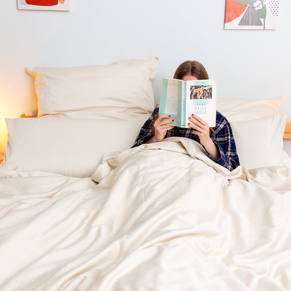 Mako-Satin Kissenbezug Alina in Waldgruen